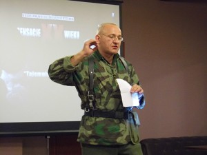 P1000372e