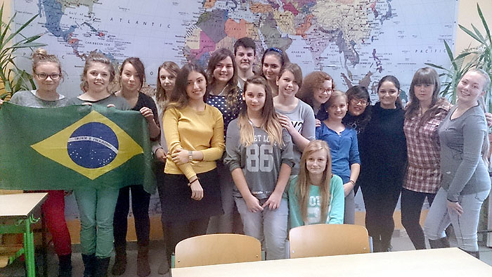 2-AIESECe