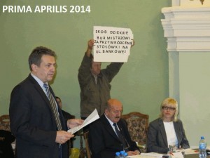 Na zdjęciu ktoś odpowiednim programem zamienił transparent