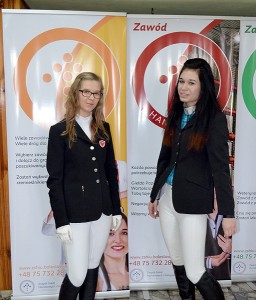 Uczennice Zespołu Szkół Handlowych i Usługowych