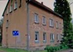 Budynkiem komunalnym przy ul. Głównej w Lubaniu powinni się zainteresować inspektorzy SANEPIDU 
