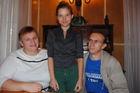 Wiktoria Dębicka z rodzicami