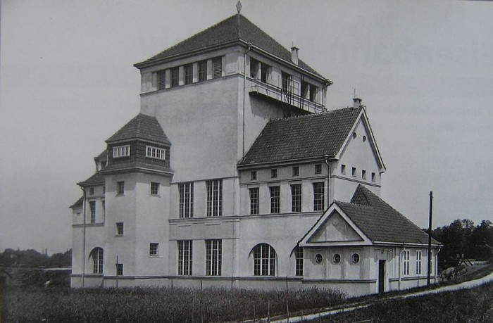 Podstacja Trakcyjna ŚKG w Lubaniu - Księginkach (istnieje do dzisiaj). To zdjęcie pochodzi z roku 1917