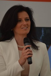 Wiceminister Ilona Antoniszyn - Klik podczas otwarcia biura w Bolesławcu