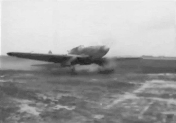 Samolot Ił-2M3 w na lotnisku polowym w Osłej k/ Bolesławca