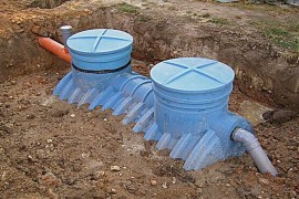 Przydomowa oczyszczalnia ścieków podczas montażu