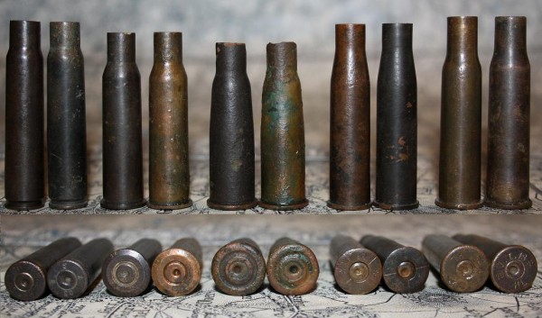 Łuski z okolic Lubania od amunicji karabinów Mauser kal. 7,92mm, Mosin kal. 7,62mm, Lebel, Berthier kal. 8mm, Mannlicher kal. 8mm, Krag-Jorgensen kal. 8mm