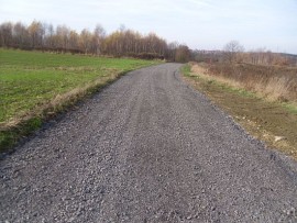 Nowa droga dojazdowa do gruntów rolnych w Uniegoszczy