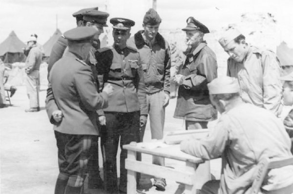 3. Amerykańskia Misja Wojskowa w ZSRR, Połtawa 1944 r. (http://sfw.so)