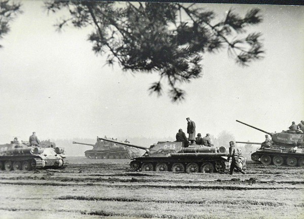 Jednostki 7.Korpusu Pancernego Gwardii, Niemcy, wiosna 1945 r.