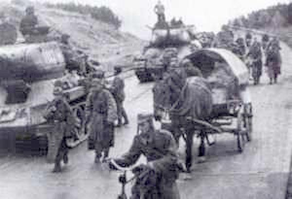 Żołnierze 2 armii Wojska Polskiego w Łużycach, kwiecień 1945 r.