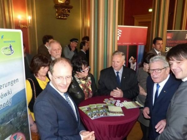 Henryk Sławiński ( w środku) podczas spotkania z Prezydentem Niemiec Joachimem Gauckiem ( drugi od prawej)
